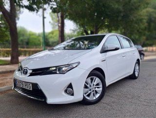 Toyota Auris 2014