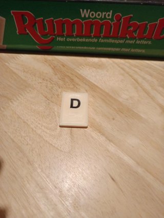 Ficha letra D de Rummikub