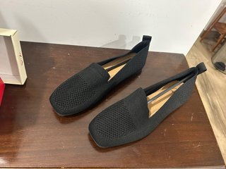 Zapatos planos negros mujer