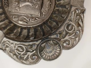 Cenicero Antiguo de Metal Vitoria