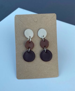 Pendientes marrones de Arcilla Polimérica