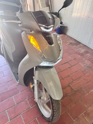 Honda SH125AD Gris Scooter