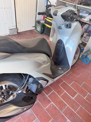 Honda SH125AD Gris Scooter