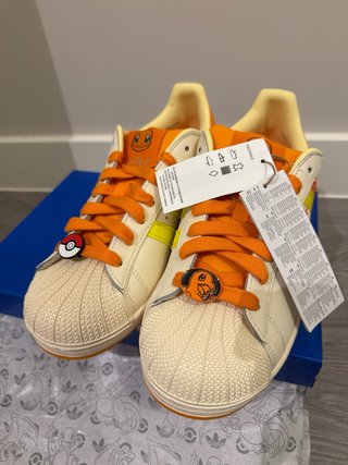 Zapatillas Adidas Superstar Charmander