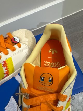 Zapatillas Adidas Superstar Charmander