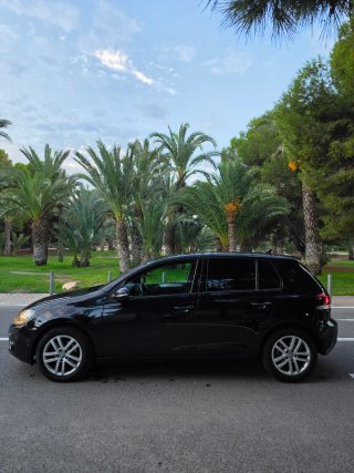VOLKSWAGEN GOLF TDI 105CV BLUEMOTION