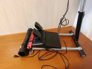 Volante y pedales PS4/PS5 con soporte