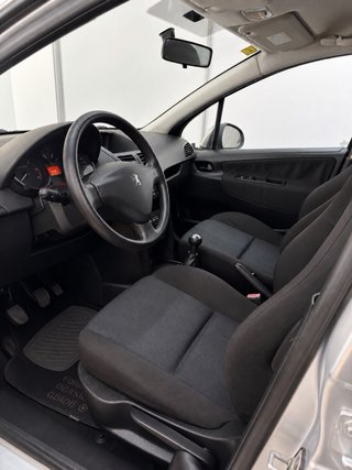 Peugeot  207 1.4 HDI207 2010 154.000km