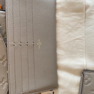 Bolso Louis Vuitton Gris