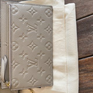 Bolso Louis Vuitton Gris