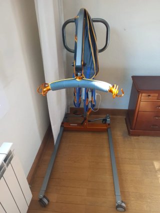 Grúa para persona mayor Sunlift 150 E