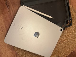 iPad Air (2020) + Apple Pencil