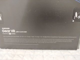 Gafas realidad virtual Samsung Gear VR con mando.
