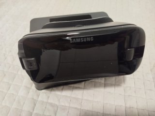Gafas realidad virtual Samsung Gear VR con mando.