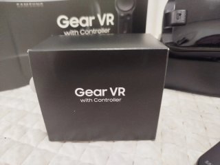 Gafas realidad virtual Samsung Gear VR con mando.