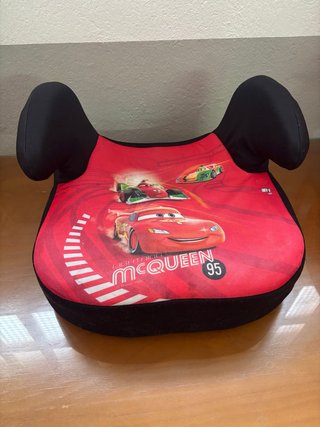 Elevador Infantil Coche Rayo McQueen