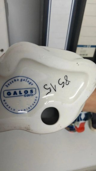 Figura de Porcelana Galos - Pareja bajo paraguas