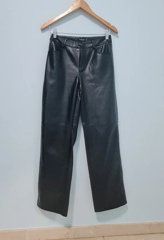 Pantalones de cuero Stradivarius