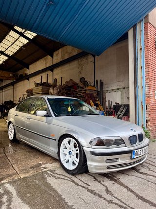 BMW 323i calle/circuito