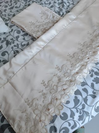 Sabanas Raso Bordadas Cama 1.35 Beige
