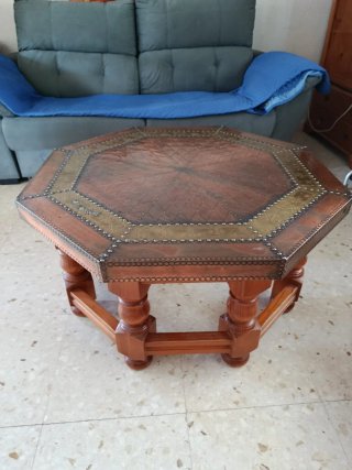 Mesa octogonal madera y latón
