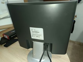 Monitor ProView 19 con altavoces PC