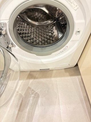 Lavadora-Secadora AEG LWR9816O5X  9000 Series