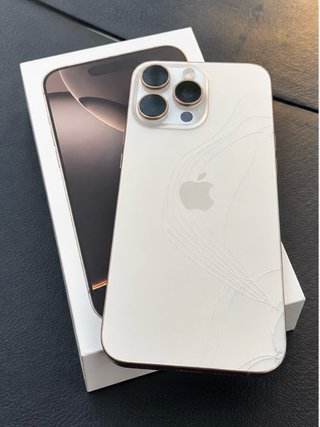iPhone 16 Pro Max dorado 256gb