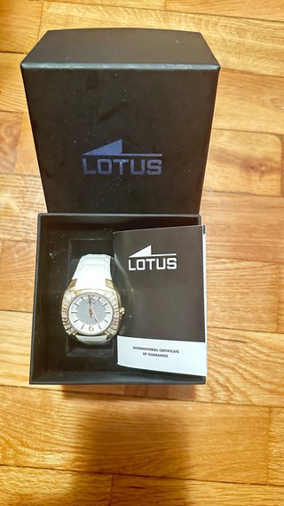 Reloj mujer marca lotus