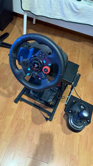 Volante Logitech G29 + Shifter y Soporte GT Omega