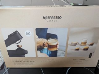 Cafetera Nespresso Vertuo Pop y Aeroccino