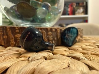 Kiwi Ears Stardust IEM auriculares