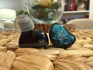 Kiwi Ears Stardust IEM auriculares