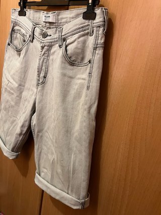 Bermudas Vaqueras Grises Pull & Bear