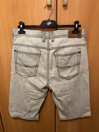 Bermudas Vaqueras Grises Pull & Bear