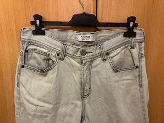 Bermudas Vaqueras Grises Pull & Bear