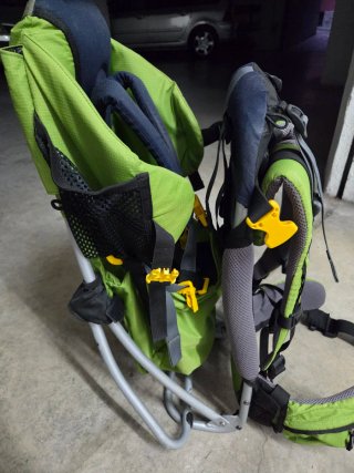 Mochila de porteo para montaña