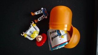 Kinder Sorpresa Disney Jessie