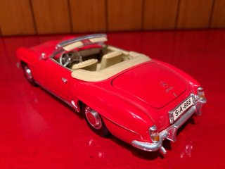 Modellino 1:18 Mercedes 190 SL 1955 Maisto