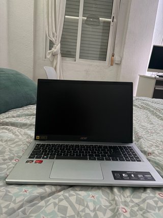 Acer Aspire 3 | Ryzen 5 | 8GB RAM | SSD | Full HD