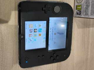 Nintendo 2DS + Mario Kart 7 + Funda