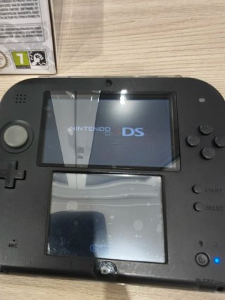 Nintendo 2DS + Mario Kart 7 + Funda