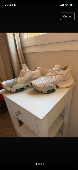 Zapatillas Nike Blancas y Turquesa