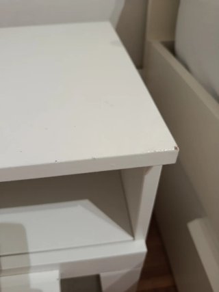 Mesitas de noche blanca Ikea iguales