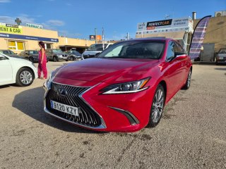 Lexus ES 2019