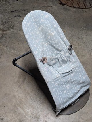Hamaca Babybjörn y cobertor