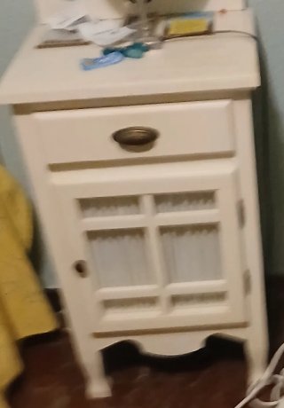 Mesita de Noche Blanca con Cajón