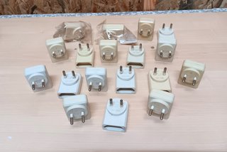 Lote 18 adaptadores enchufe clavija fina a gruesa