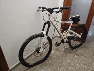 Bicicleta de Montaña Rockrider Blanca