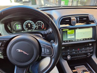Jaguar F-Pace 2016
